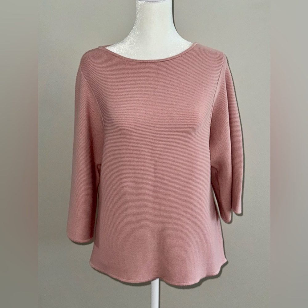 Dusty Pink Crewneck Sweater with Soft Knit Texture